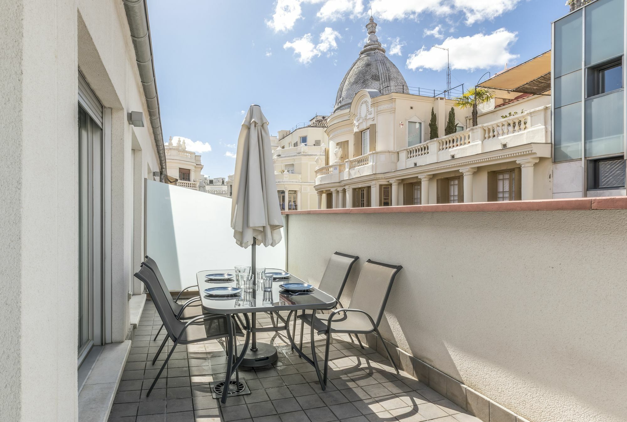 Slow Suites Gran Via Madrid Eksteriør billede